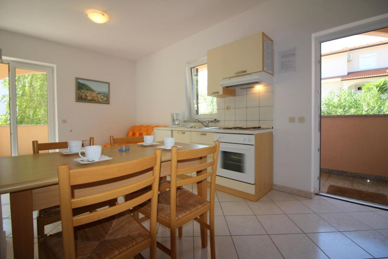 In With One-bedroom 17